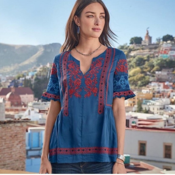 Sundance Tops - Sundance Fable Embroidered Boho Top Blouse Blue Red Rayon Women’s Size XS